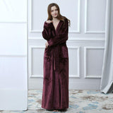 Femme Fatale Robe de Chambre